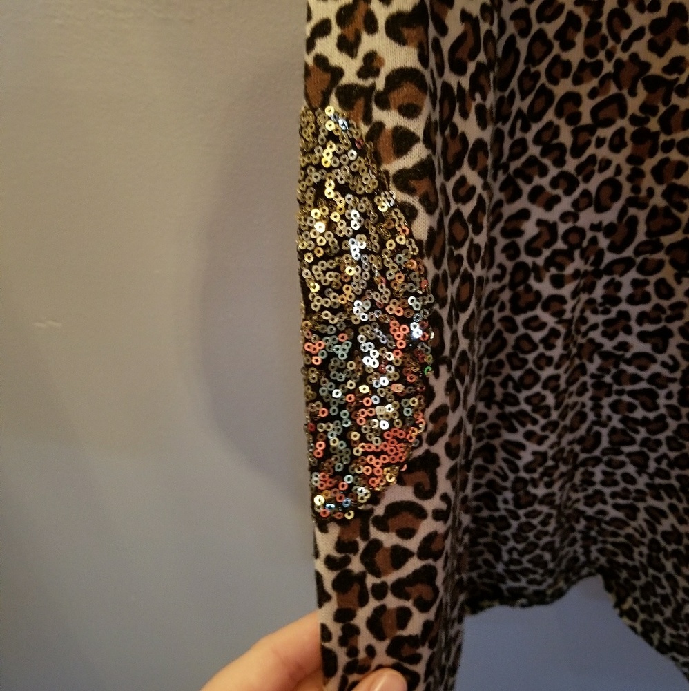 Boutique Top - Picture 2 of 2